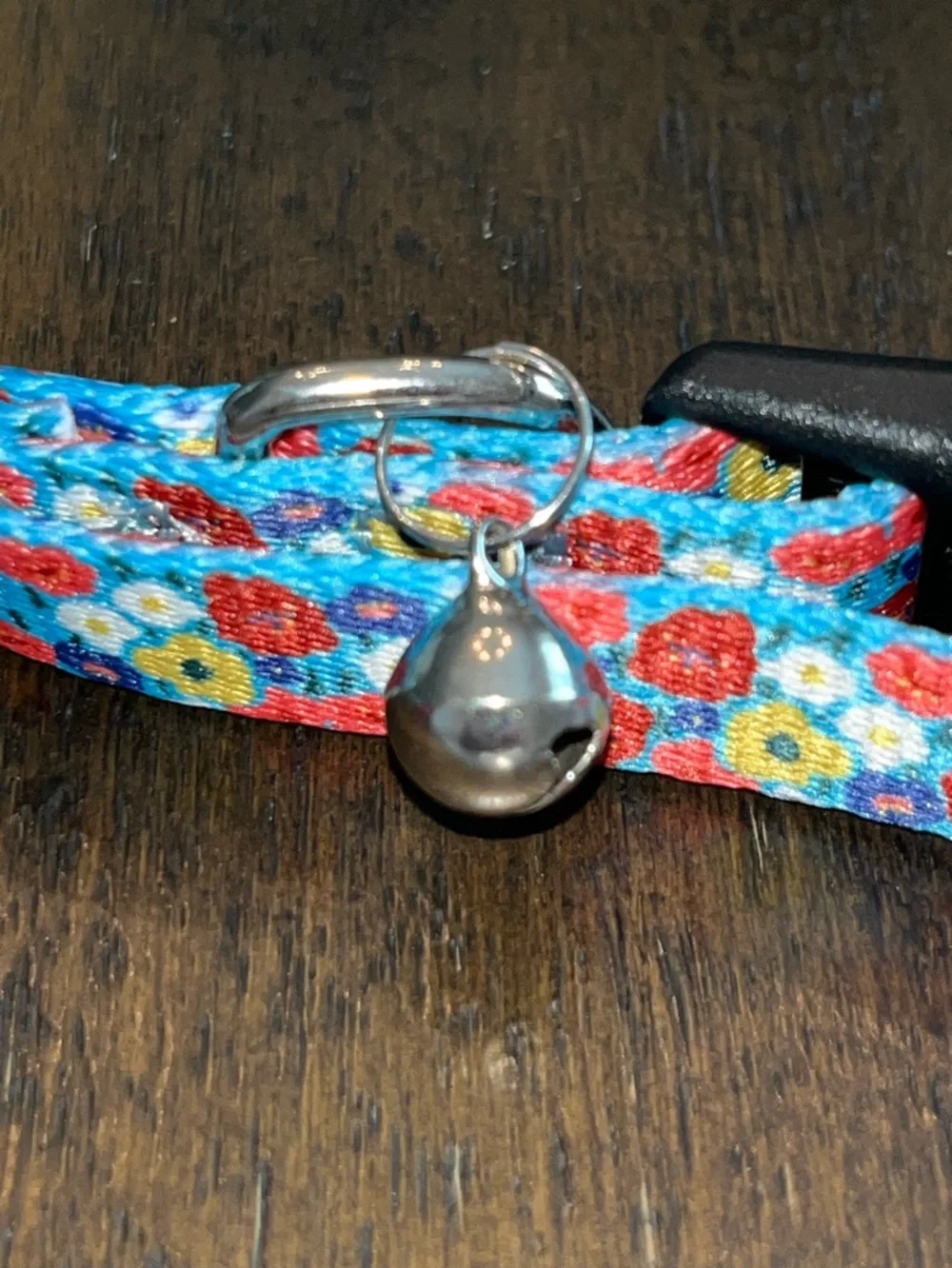 Cat Collar - Beautiful Bright Colored Floral Collection w/ Bell: New w/ Tags